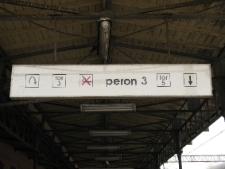 Projekt Wagon Lublin 2010 na peronie 3 w Toruniu.