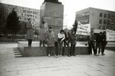 Manifestacja studentów w kwietniu 1989 r. nawołująca do wolnych wyborów