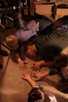 Zaczarowany Lublin 2012 - Podczas warsztat&oacute;w młodzież tworzyła animację legendy "O Czarciej Łapie"