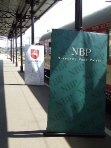 Projekt Wagon 2010 Lublin na peronie w Bydgoszczy.