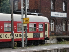 Projekt Wagon 2010 Lublin na peronie w Zielonej G&oacute;rze.