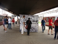 Projekt Wagon 2010 Lublin na peronie w Katowicach.