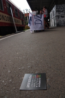 Projekt Wagon 2010 Lublin na peronie w Łodzi.