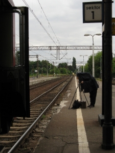Projekt Wagon Lublin 2010 na peronie w Toruniu.