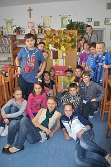 Pod drzewem klasowym - SP nr 52