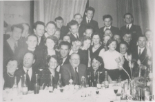 Krystyna Modrzewska z wykładowcami i studentami Akademii Medycznej w Białymstoku