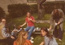 Krystyna Modrzewska podczas spotkania towarzyskiego w Szwecji