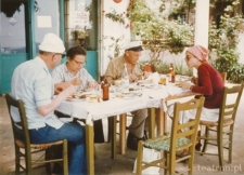 Krystyna Modrzewska z prof. J.A.B&ouml;&ouml;kiem, J.Backman i prof. J.Mohrem podczas pobytu w Grecji