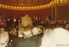 Krystyna Modrzewska otrzymująca dyplom doktorski na Uniwersytecie Uppsalskim