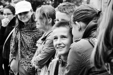 Zaczarowany Lublin 2012 - zabawa w "głuchy telefon" podczas gry miejskiej