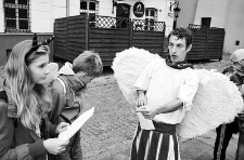 Zaczarowany Lublin 2012 - Zabawa w "Anioły i Diabły" na Placu Rybnym