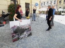 Montaż wystawy "Krajobraz miasta"