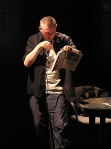 Eugeniusz Tkaczyszyn-Dycki podczas odczytu