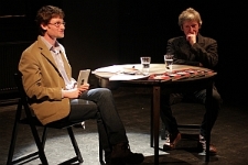 Adam Marczuk (z lewej) podczas spotkania z Jackiem Guzem