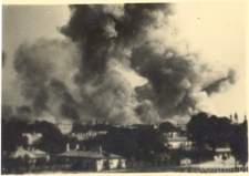 Widok płonącego Lublina po bombardowaniu we wrześniu 1939 roku
