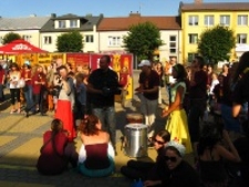 Korow&oacute;d festiwalu Śladami Singera w Biłgoraju