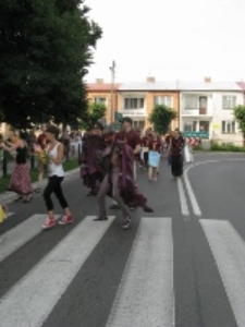 Korow&oacute;d festiwalu Śladami Singera w Tyszowcach