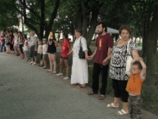 Uczestnicy festiwalu Śladami Singera w Tyszowcach