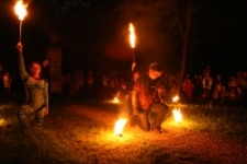 Fire Show podczas festiwalu Śladami Singera w Biłgoraju