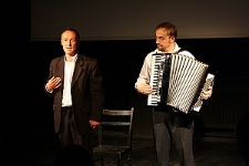 Witold Dąbrowski i Bartłomiej Stańczyk w spektaklu "Był sobie raz"