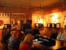 Warsztaty dla uczestnik&oacute;w konkursu "Ślady przeszłości" w Izbie Drukarstwa