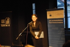 Zastępca Prezydenta Miasta Lublin - Katarzyna Mieczkowska-Czerniak przemawia podczas uroczystości wręczenia Ośrodkowi "Brama Grodzka - Teatr NN" Europejskiej Nagrody Obywatelskiej