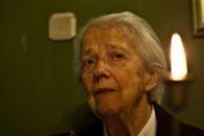 Danuta Riabinin podczas Misterium Pamięci "Ocalone Losy" 2013
