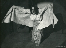 Scena ze spektaklu &bdquo;Psalmy&rdquo; Sceny 6