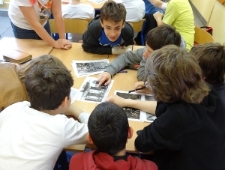 Młodzież z Gimnazjum im. I. Paderewskiego podczas warsztatu ,,Listy do Henia".