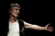 Dominique Lautr&eacute; podczas spektaklu pt. "Ekwilibrysta"