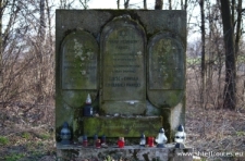 Szczebrzeszyn, Cmentarz żydowski, nagrobek