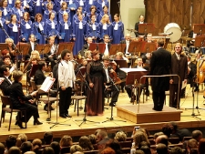 Soliści i orkiestra Filharmonii Lubelskiej podczas koncertu "Oratorium Poemat o mieście Lublinie"