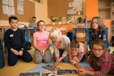 Uczniowie poznają zdjęcia przedwojennego Lublina - warsztaty eukacyjne