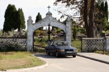 Wojsławice, parish cemetery