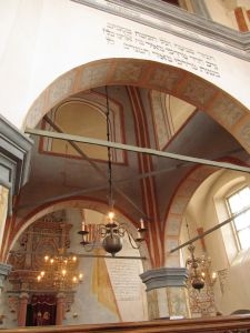 Wnętrze Wielkiej Synagogi w Tykocinie