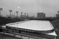 Skan Negatywu, 7 - 30 Sztuczne lodowisko