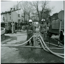 Skan Negatywu, 1 - 12 Pokazy straży na wieżowcu przy ul. Wieniawskiej