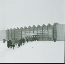 Dworzec PKS w Lublinie - hala dworca zimą