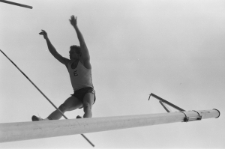 Międzynarodowe zawody sportowe na stadionie miejskim w Lublinie - Władysław Kozakiewicz podczas skoku o tyczce
