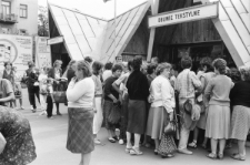 Stoisko z obuwiem zdrowotnym i sportowym