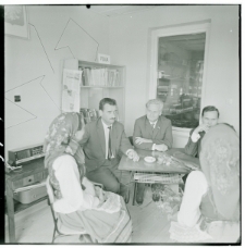 Skan Negatywu, 1 &ndash; 3 red Stanisław Krusiński, 4 &ndash; 5 red Wojciech Klusek, 6 &ndash; 8 red Cezary Mikulski