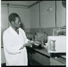 Skan Negatywu, Sygnatura 402