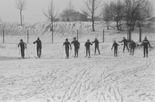 Skan Negatywu, 1 - 18 Spotkanie Kuriera Lubelskiego z mieszkańcami Czub&oacute;w, 19 - 3- Zawody narciarskie w Wojciechowie