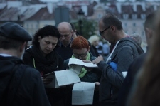 Uczestnicy podczas cyklicznego wydarzenia "Spaceru z Czechowiczem" w 2014 r.
