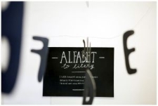 Warsztaty kaligrafii w ramach wystawy ilustracji i sł&oacute;w - "Alfabet"