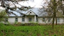 Widok na dw&oacute;r w Bełczącu