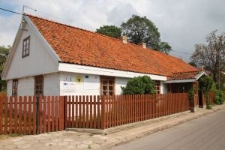 Zabytkowy dom z końca XVIII wieku w Knyszynie, obecnie Izba Regionalna (ul. Kościelna 6)