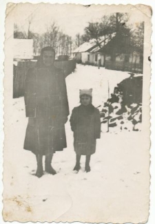Aniela Tutkowa z Córką Hanną w Soli