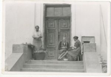 Praca na ganku w Guz&oacute;wce