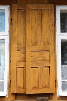 Okiennice domu Icka Goldberga przy ul. I Armii Wojska Polskiego 1 w Dubience